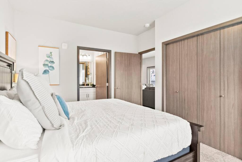Spacious New 2 Bed 2 Bath Apt By Downtown Spokane Luaran gambar
